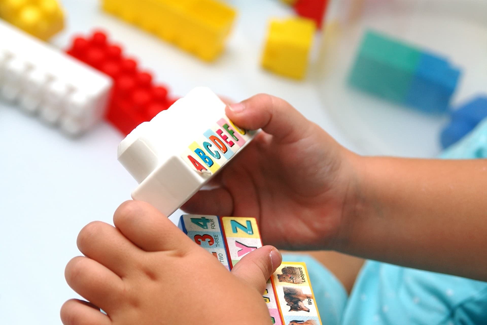 No esperes más y solicita una cita con nuestras pedagogas en Ourense. ¡Te esperamos!